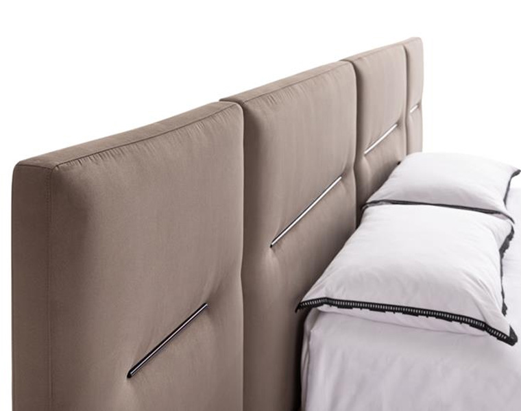 01091636_659cf7963ecc3