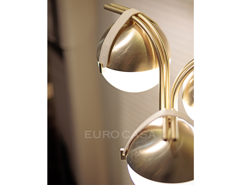 01181104_5c413445ebc95