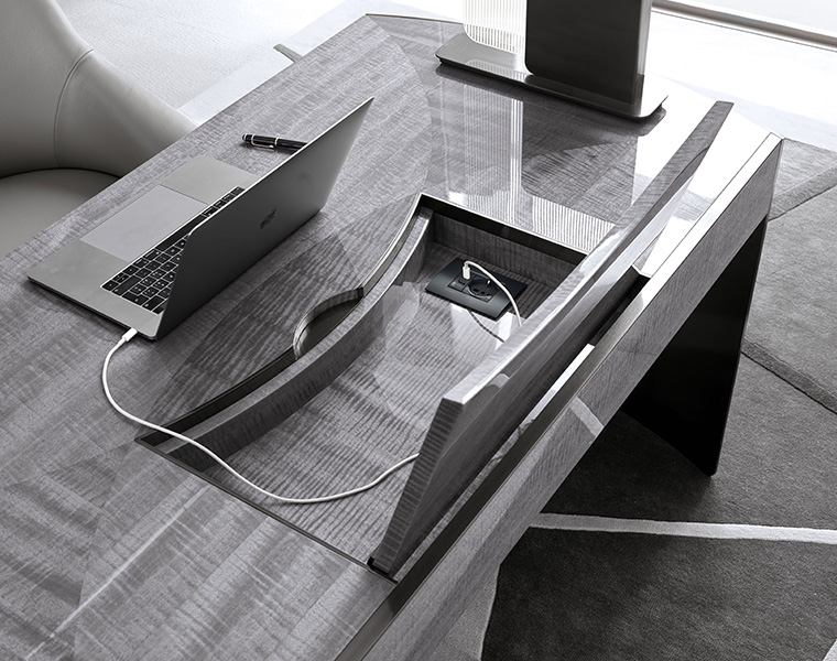 06090559_62a10d94deb9e