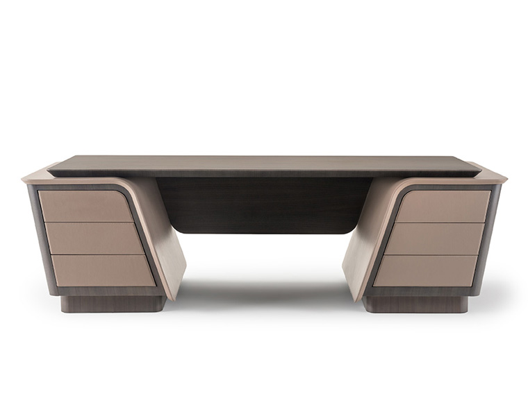 08230135_64e4e3dc10576