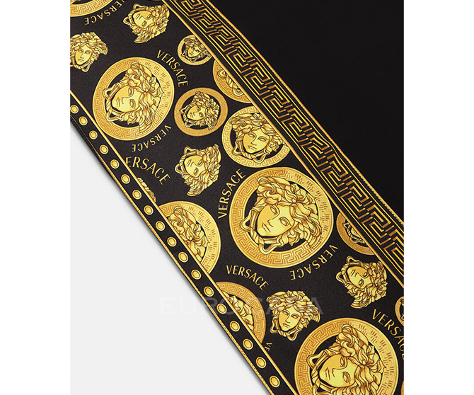 12171555_61bc3469cdb80