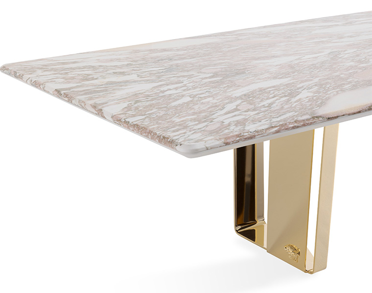 「ラ・メドゥーサ」ダイニングテーブル